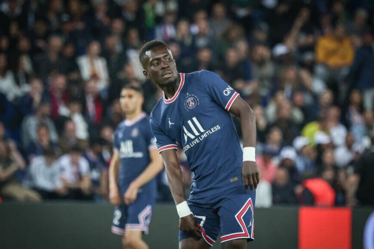 Homophobie dans le football Gana Gueye acculé par le Conseil d